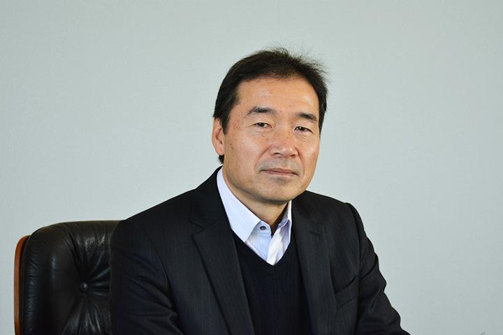 社長 近影